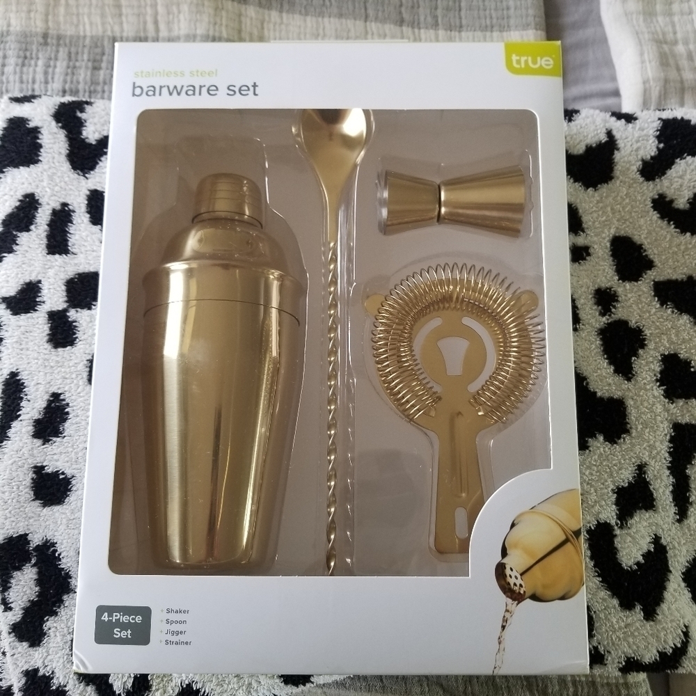 True | Gold Bar Ware Set